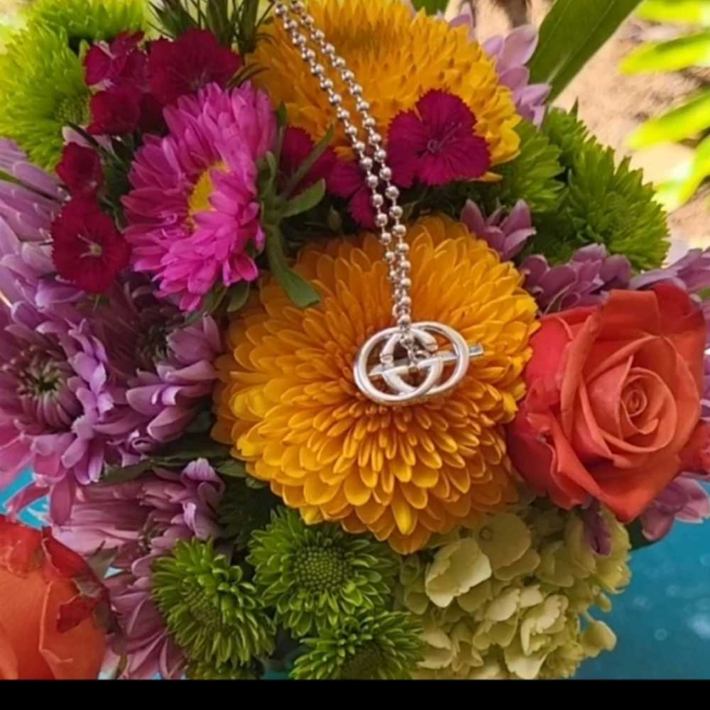 RARE Gucci Luxury necklace ✨️ with Double G Statement ✨️ necklace PRISTI… - Picture 5 of 6